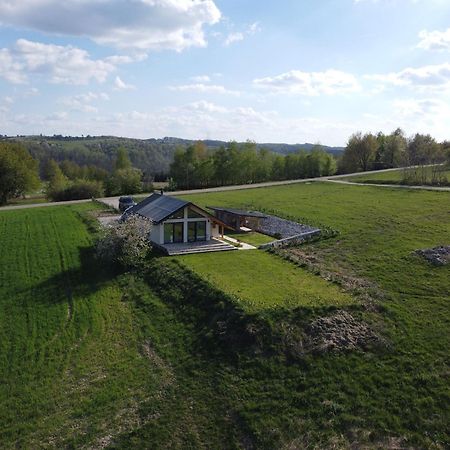 Casa Moderna In Sinteu - Intersectia Intre Modern Si Linistea Naturii Huta Voivozi Exterior foto